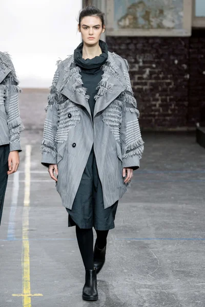 Look 8